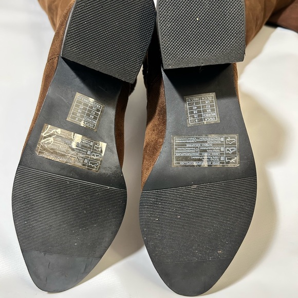 Classic Knee High Boots - Picture 4 of 8